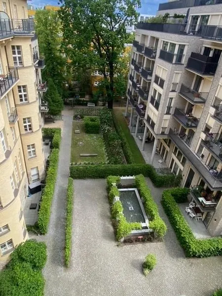 Moderne 2,5-Zimmer-Wohnung in Charlottenburg — photo 1